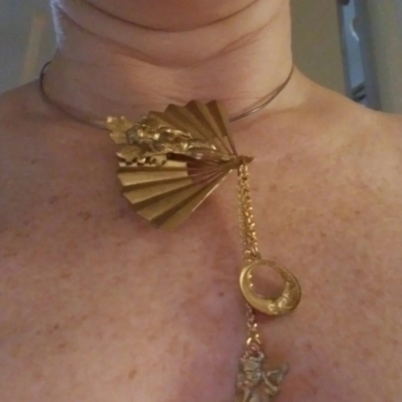 Vintage with the Angels Fan brooch - Picture 8 of 8